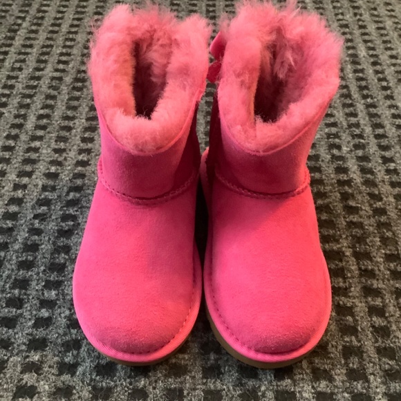 Ugg Uggs Bailey bow toddler girls cerise hot pink fuchsia boots 8 - Picture 2 of 7